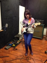 vernoical on guitar